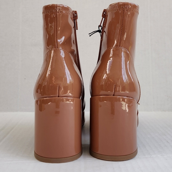 Madden NYC Caramel Tan Patent Leather Side Zip Block Heeled Almond Toe Bootie - Picture 4 of 15